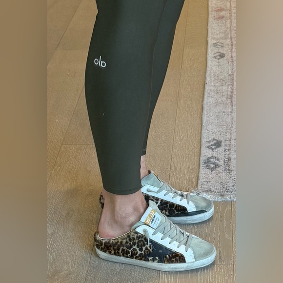 Like New- Golden Goose Super Star Sabot in Leopard Print Pony Skin w/ Black Star - Picture 10 of 13